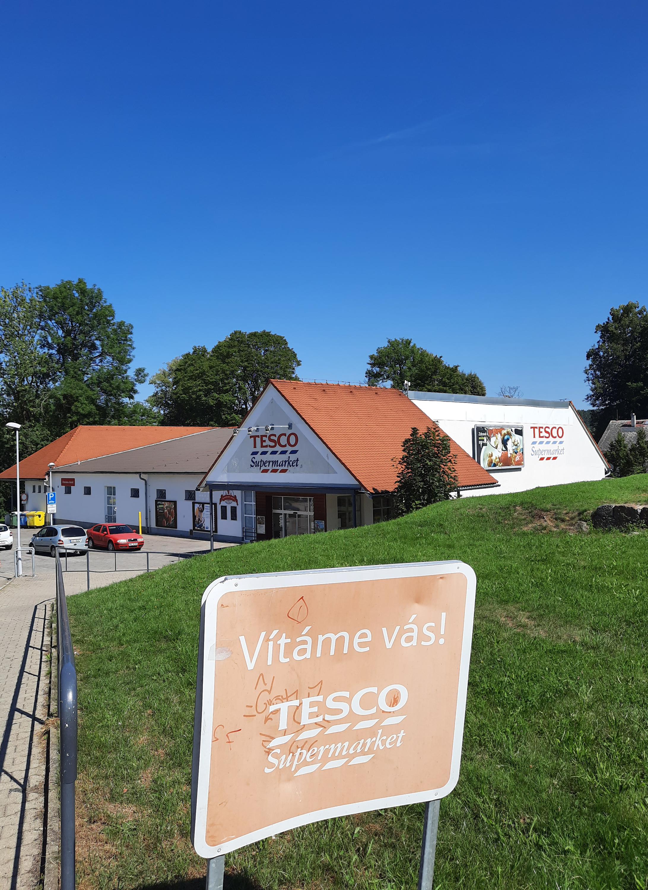 Tesco Supermarket foto 2