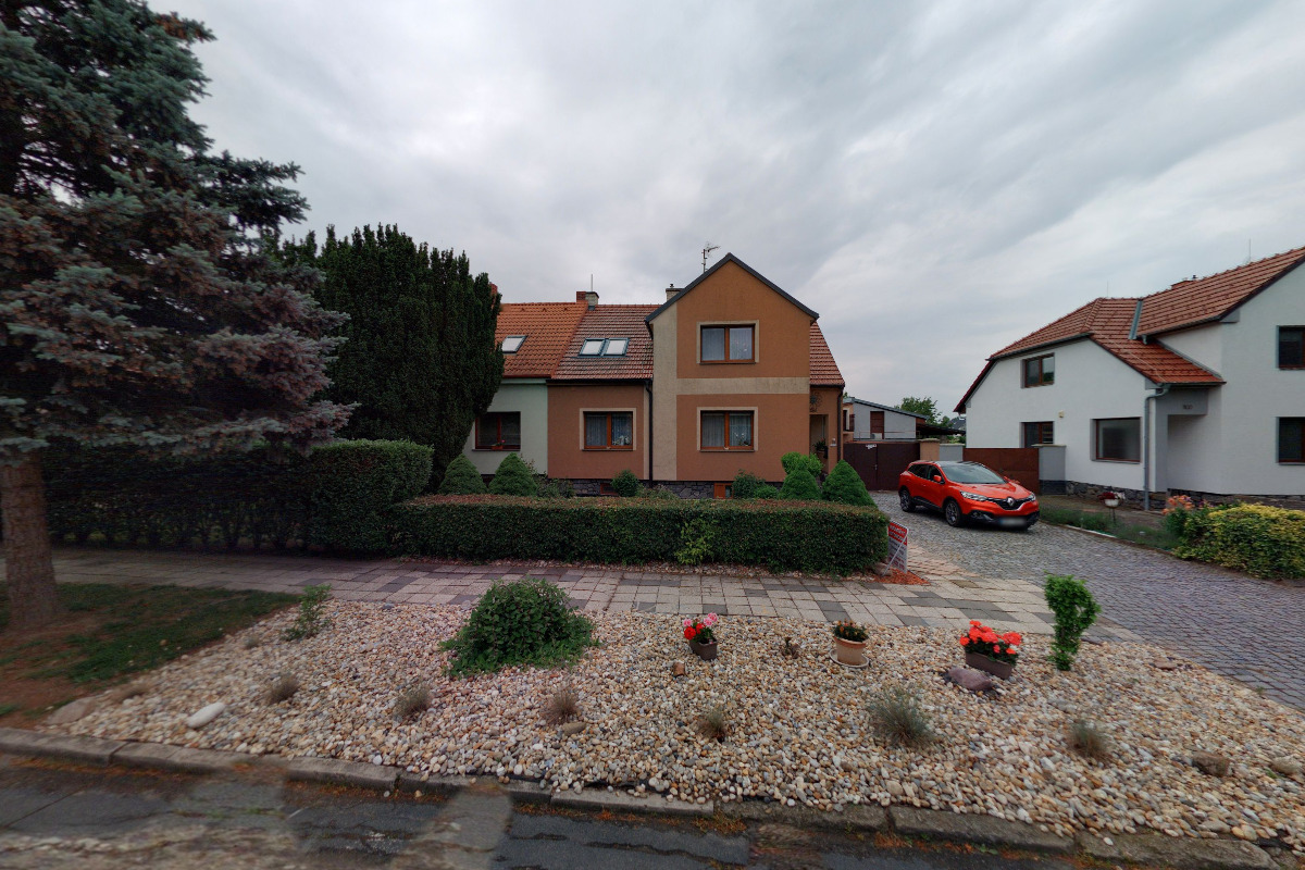 Alena Sotolářová - čištění vozů