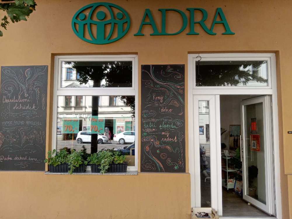 ADRA obchod foto 2
