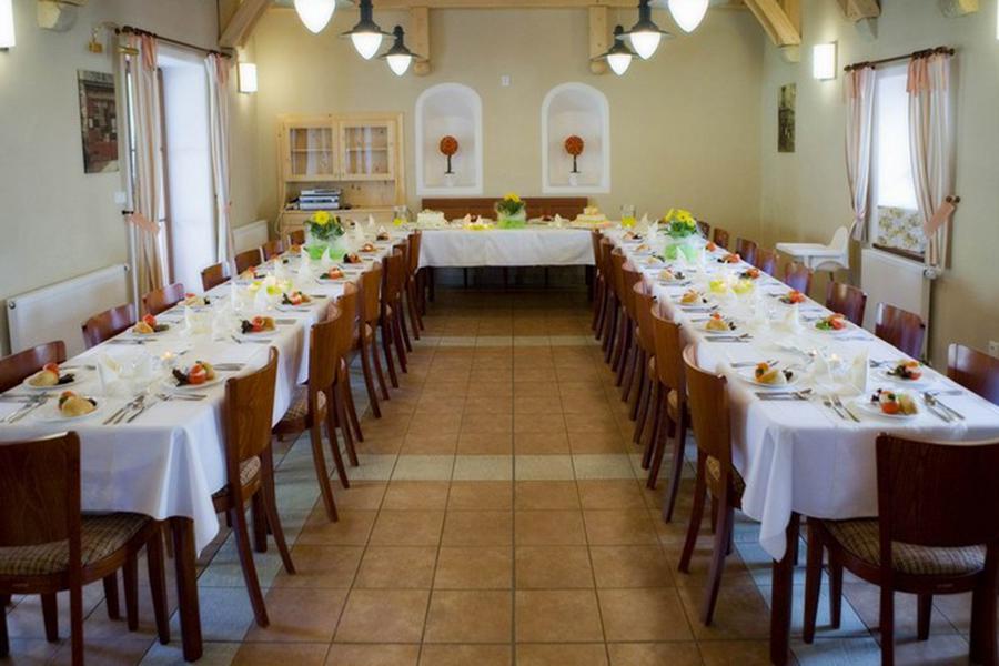 Svatby, oslavy a společenské akce