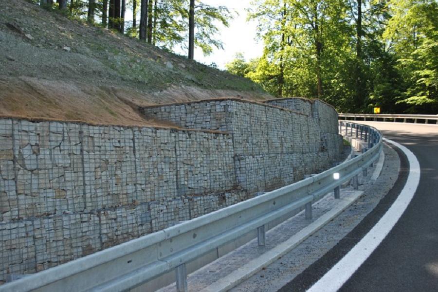 Opěrné konstrukce z gabionů