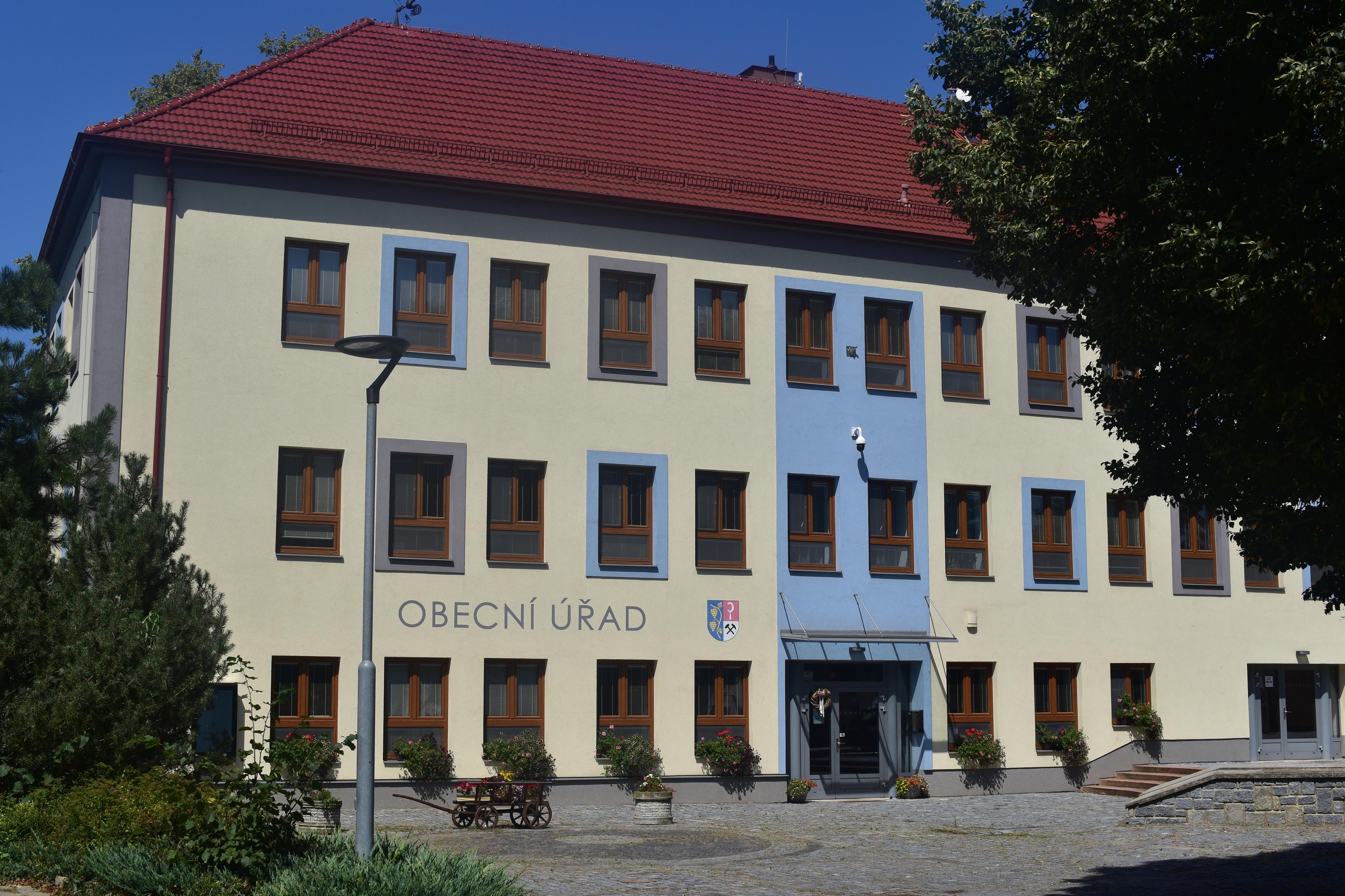 Šardice - obecní úřad foto 5