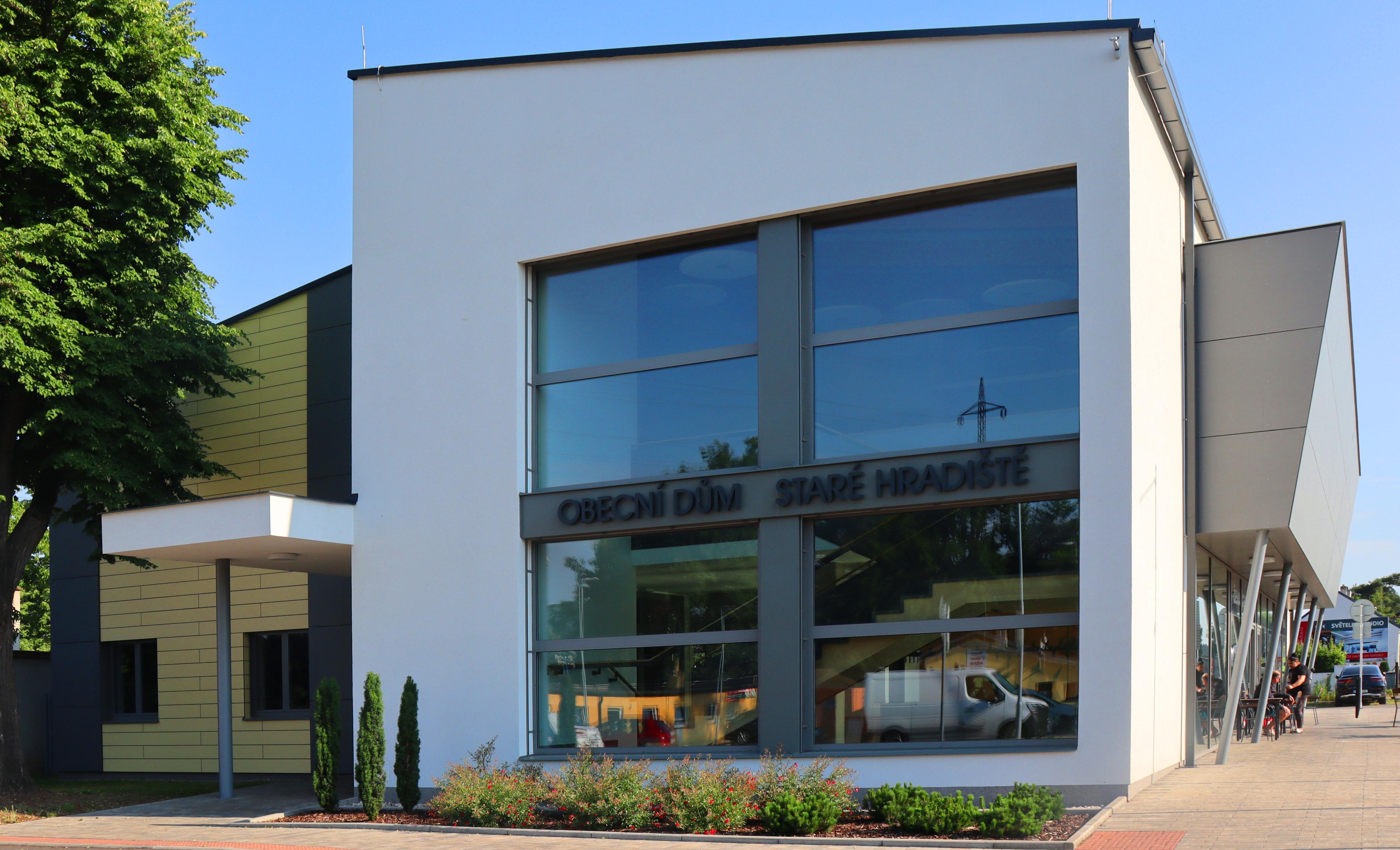 Staré Hradiště - obecní úřad foto 2