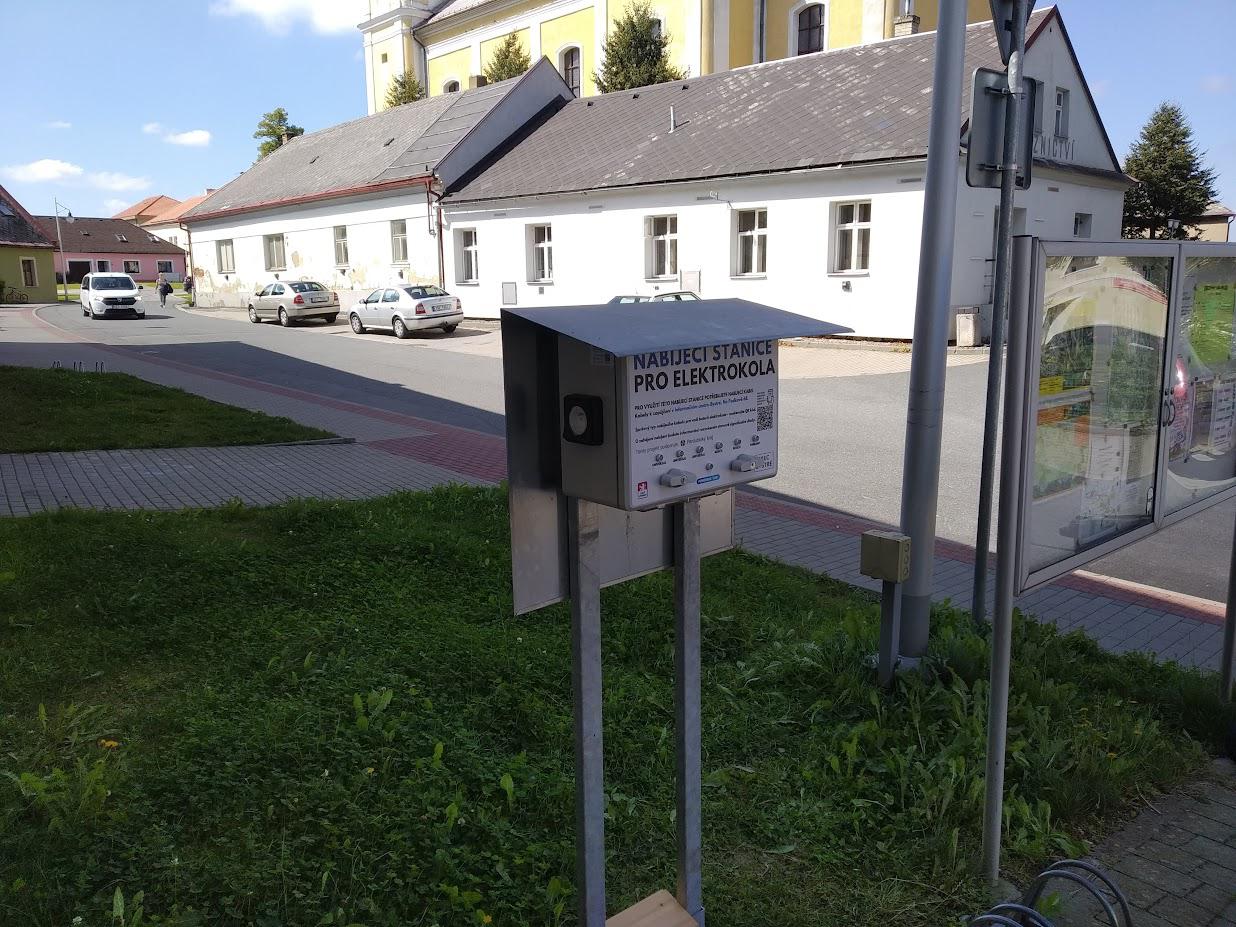 Nabíjecí stanice Informační centrum Bystré foto 3