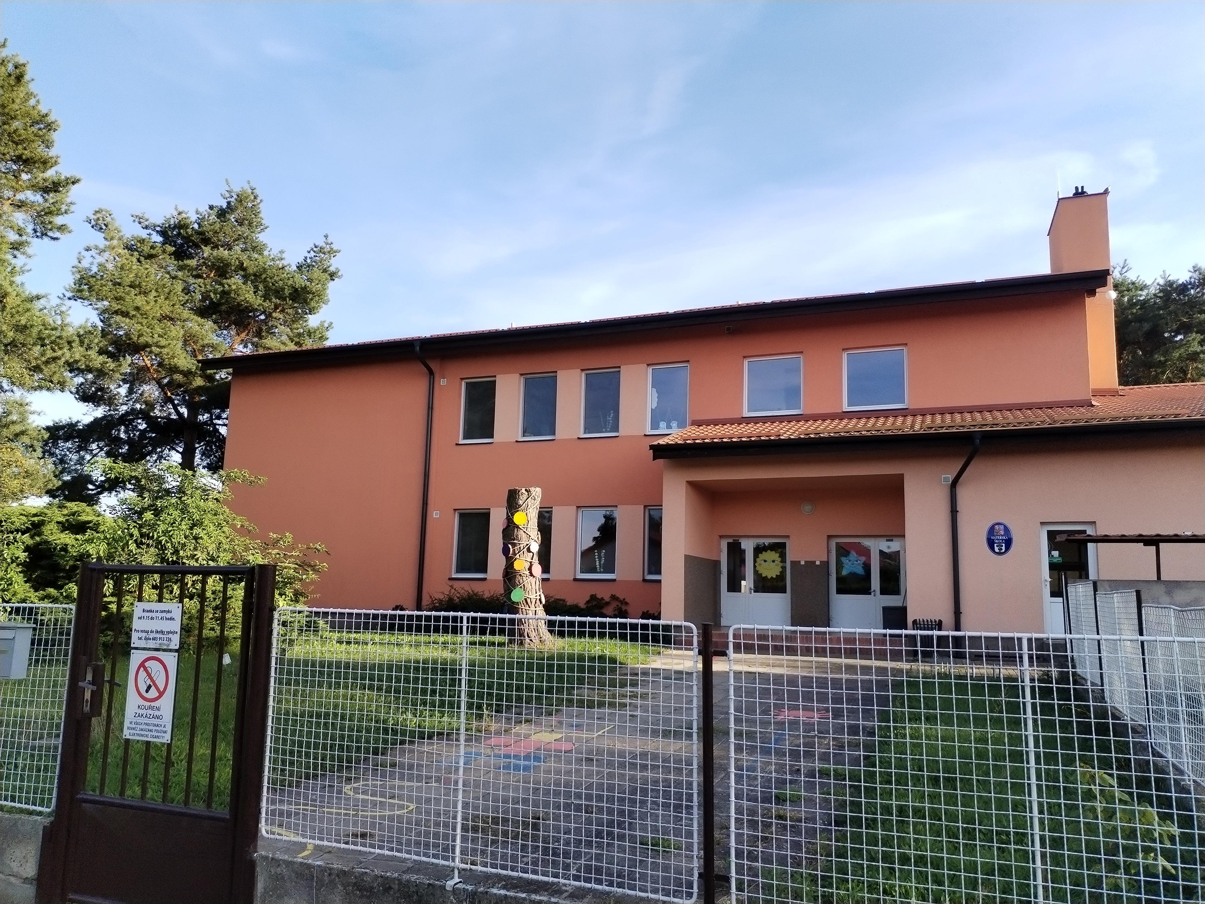 Mateřská škola Staré Ždánice foto 2