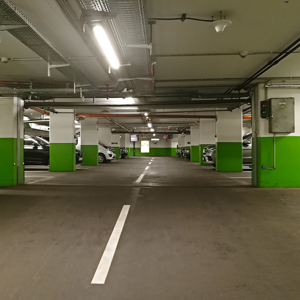 MR.PARKIT - Parking Praha City Center - Samcova 1216/4 foto 4