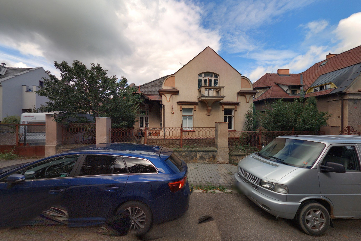 Ivana Axmannová - reklama Chrudim foto 2