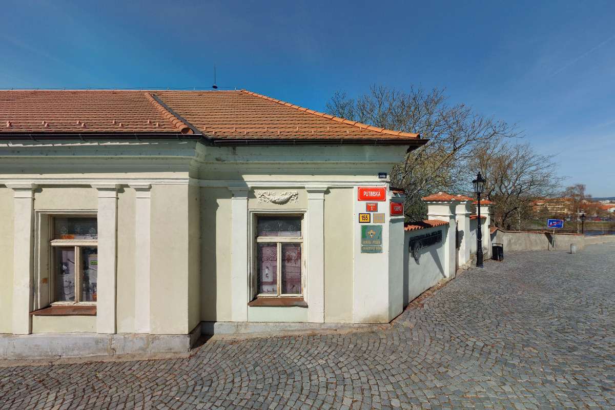 Dům dětí a mládeže, Písek, Švantlova 2394 foto 2