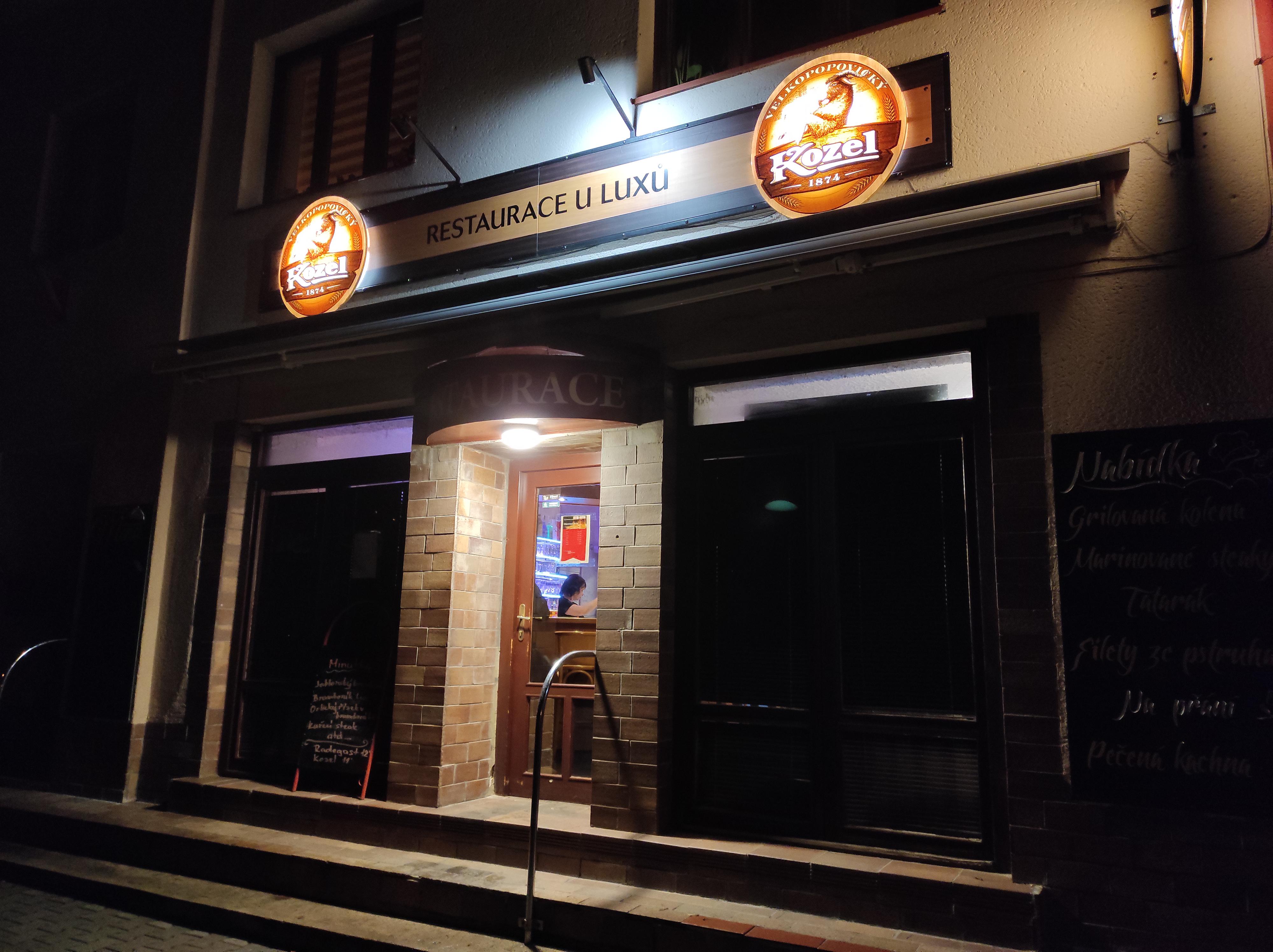 Restaurace U Luxů foto 2