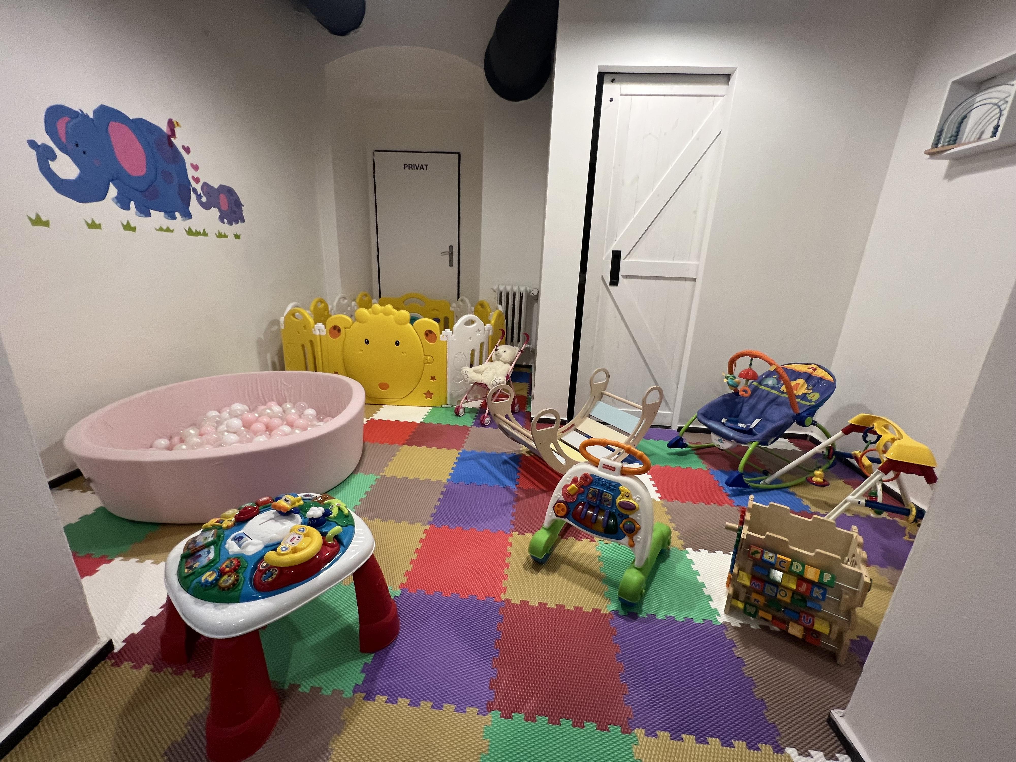 Bimbo Cafe - dětská herna a bistro foto 4