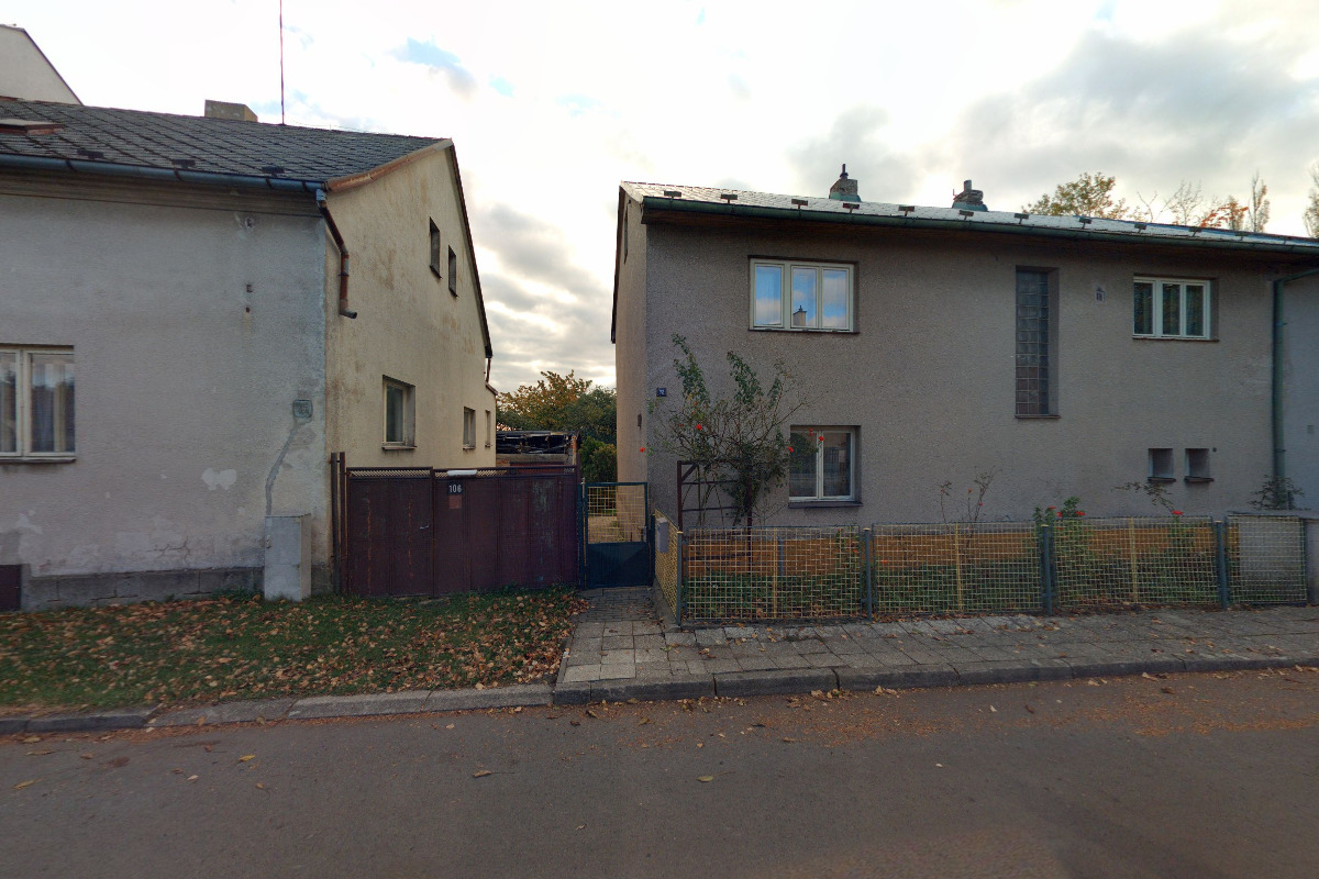 Výroba dámských oděvů - Ivana Tejnecká