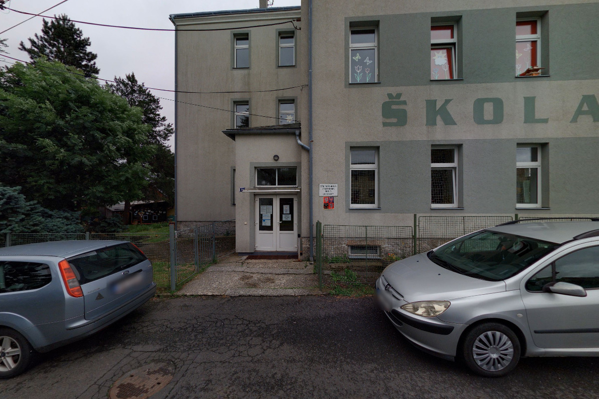 Základní škola a mateřská škola Božičany, okres Karlovy Vary, příspěvková organizace