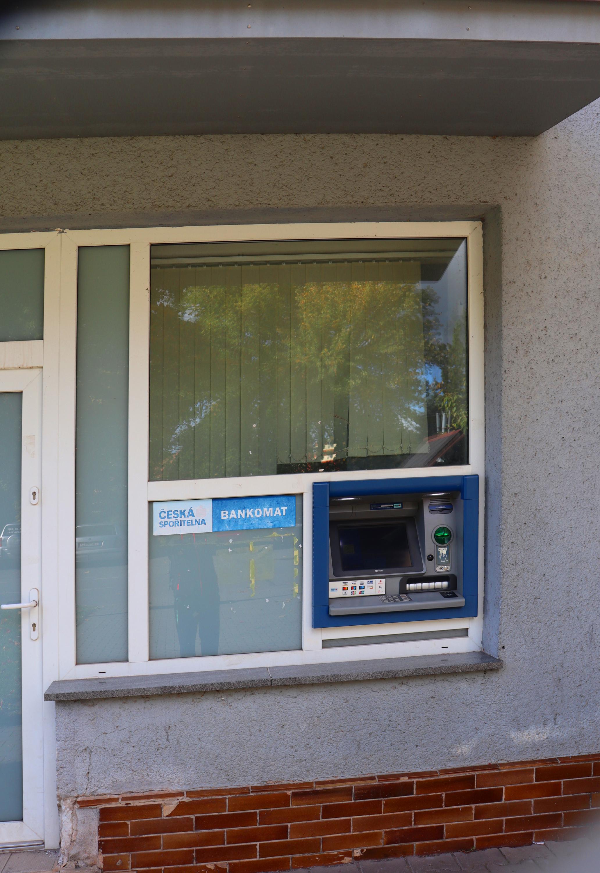 Bankomat České spořitelny foto 3