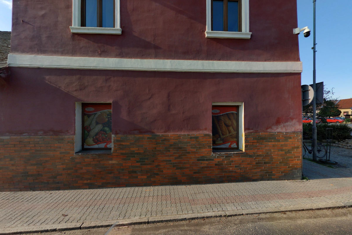 Potraviny nám. J. Hrubého 73 foto 2