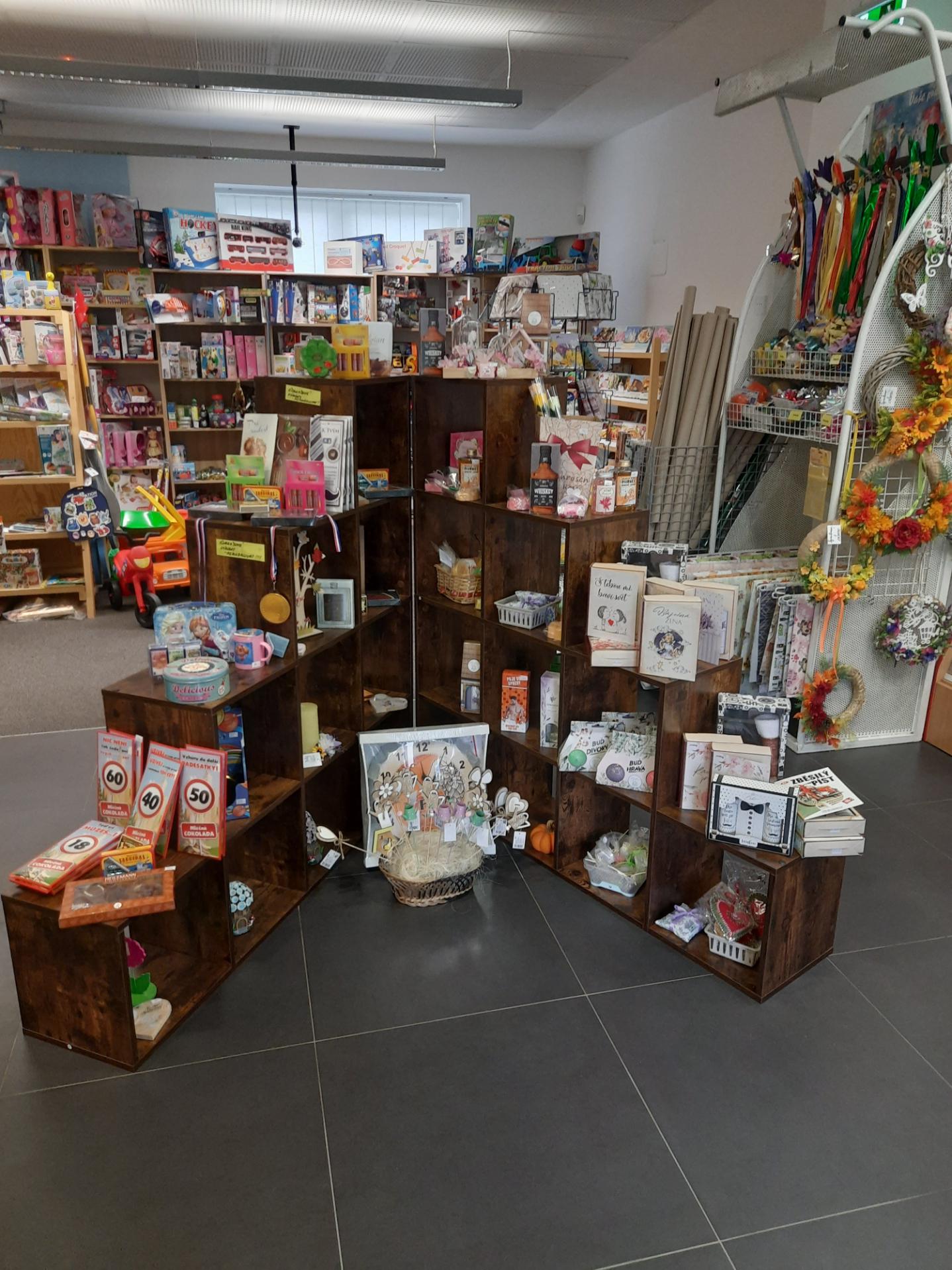 Papírnictví hračky foto 3