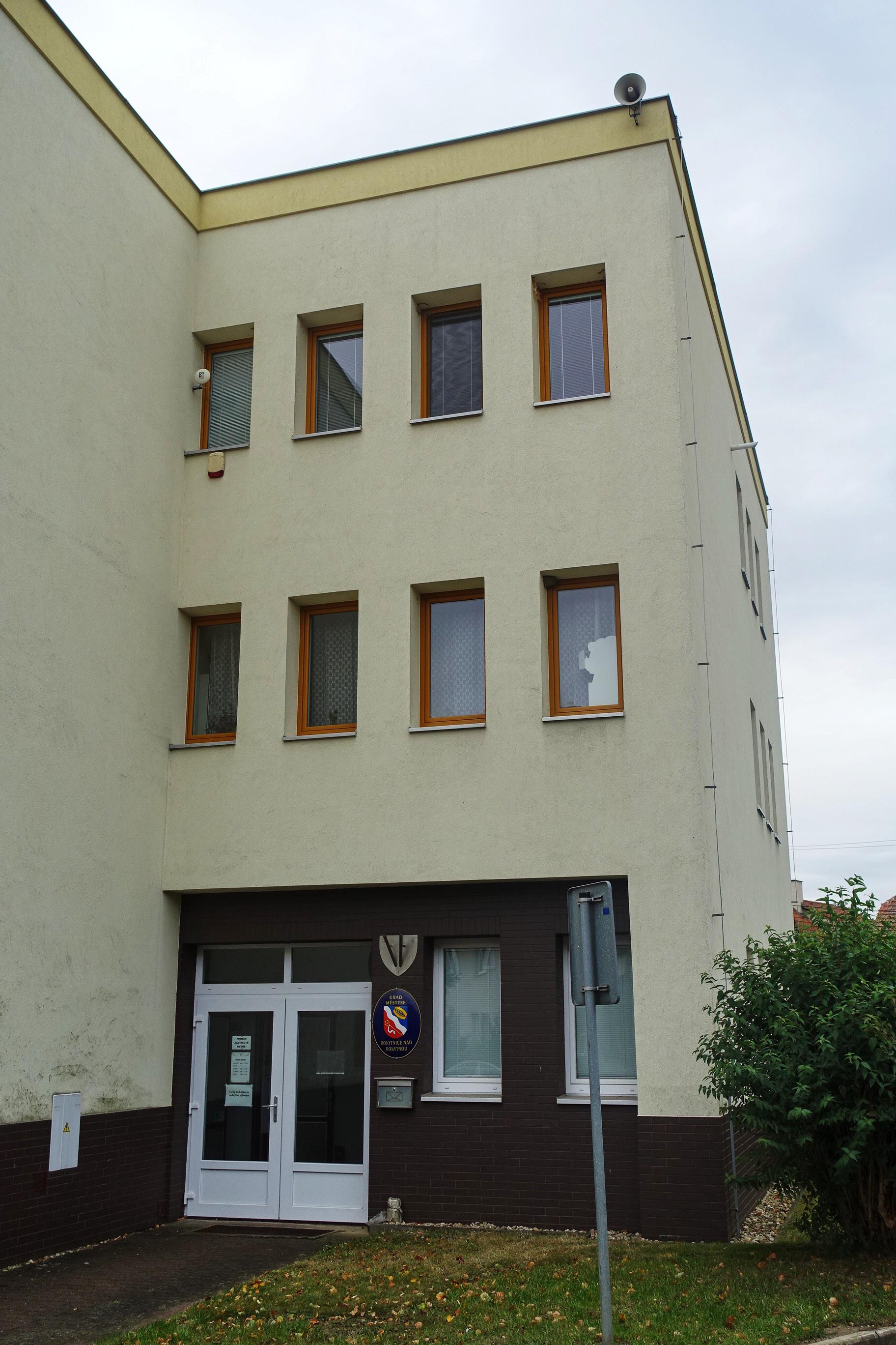 Rokytnice nad Rokytnou - úřad městyse foto 2