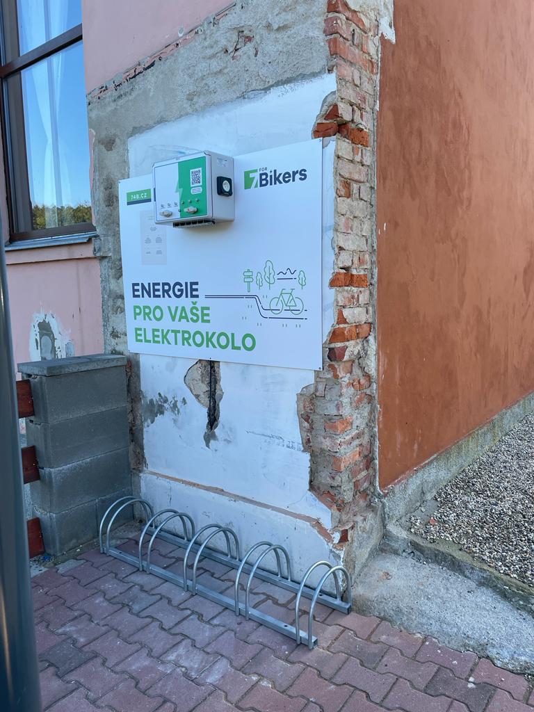 Nabíjecí stanice Restaurace Na Suché foto 3