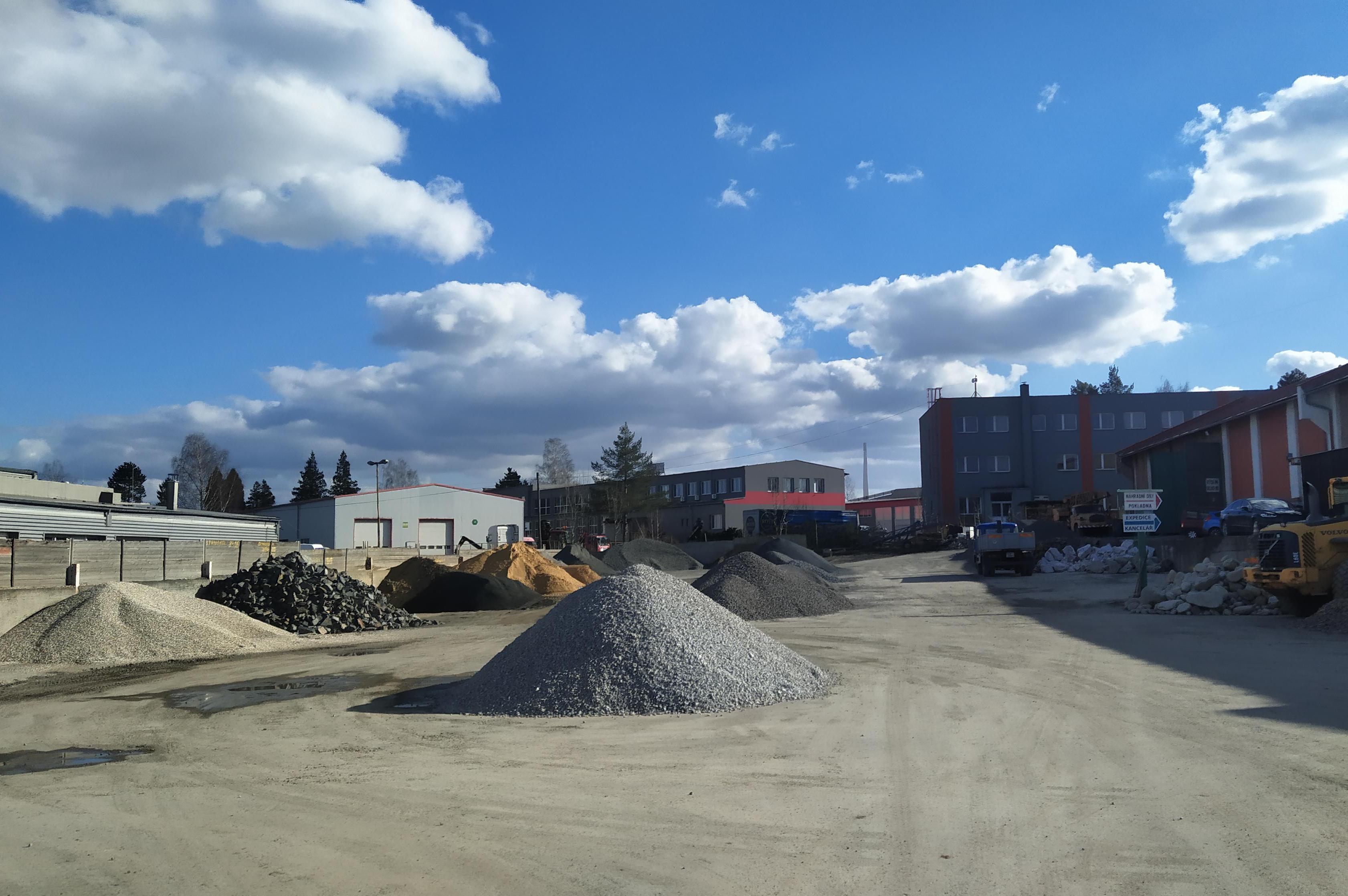 Cielecký s.r.o. - Prodej sypkých stavebních materiálu