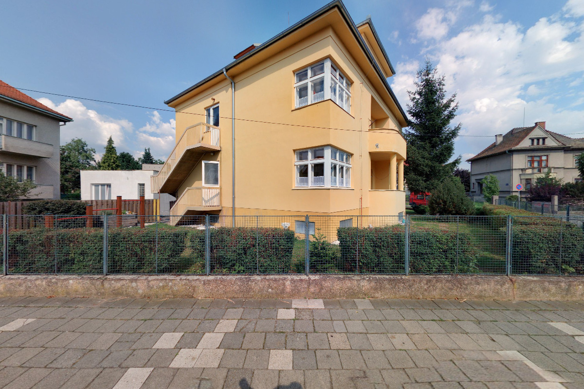 Soukromá základní škola Acorn's & John's school - Máchova foto 3