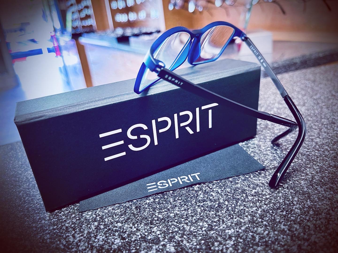 Opravy brýlí na počkání