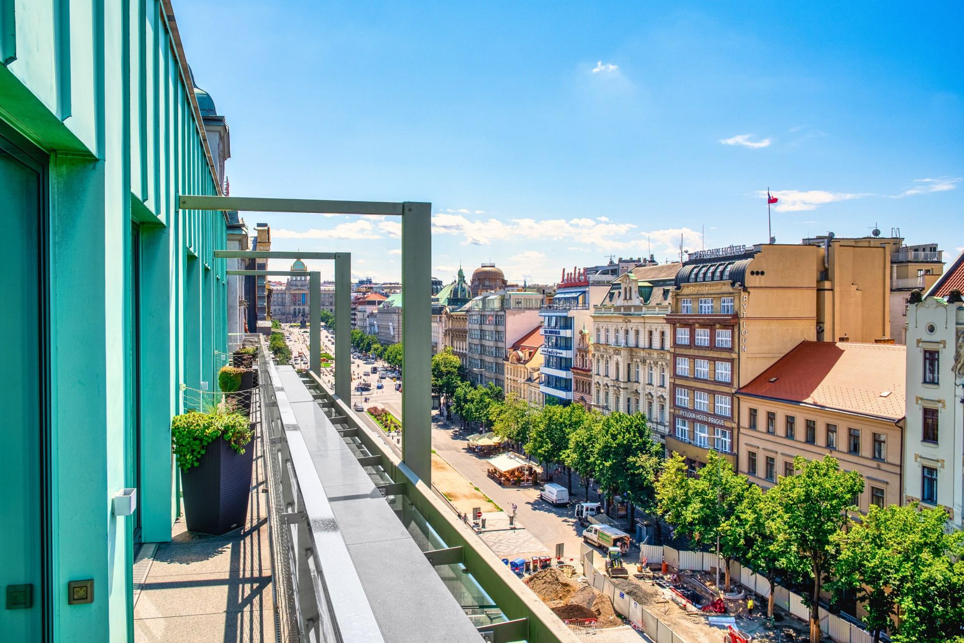 VN3 Terraces Suites by Adrez