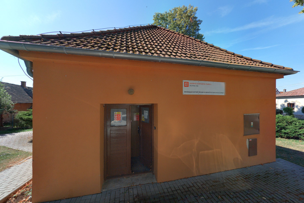 Číčenice - obecní úřad foto 1