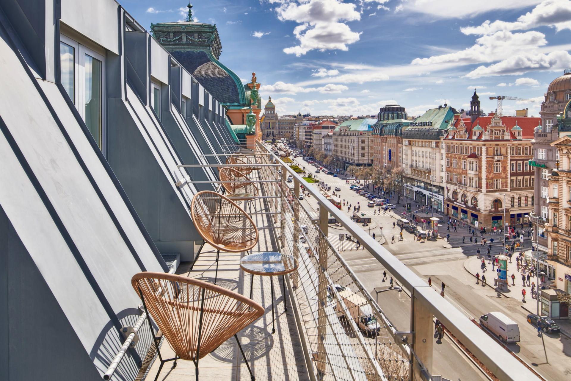 VN17 Rooftop Suites by Adrez