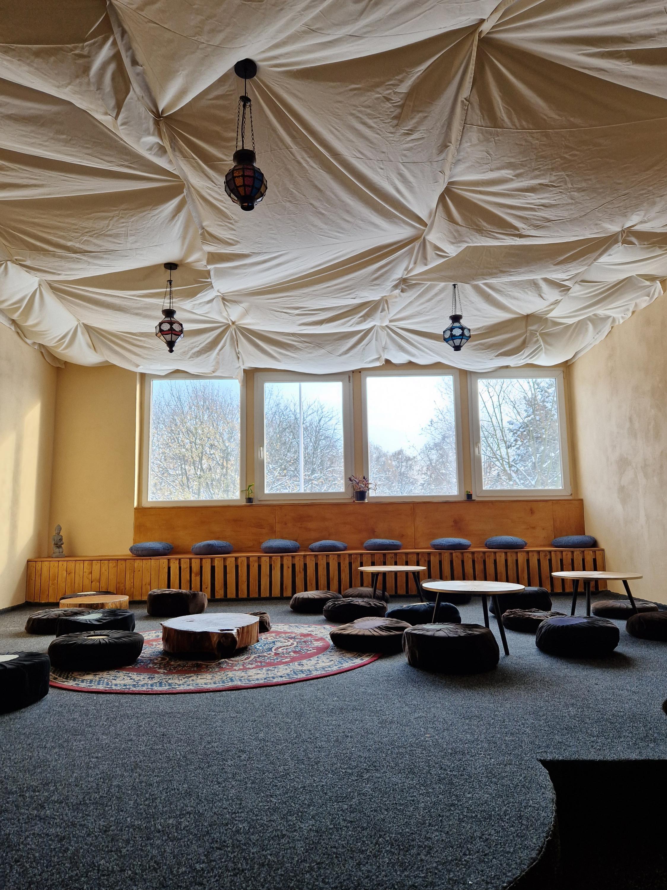 Čajovna na větrném kopci foto 5