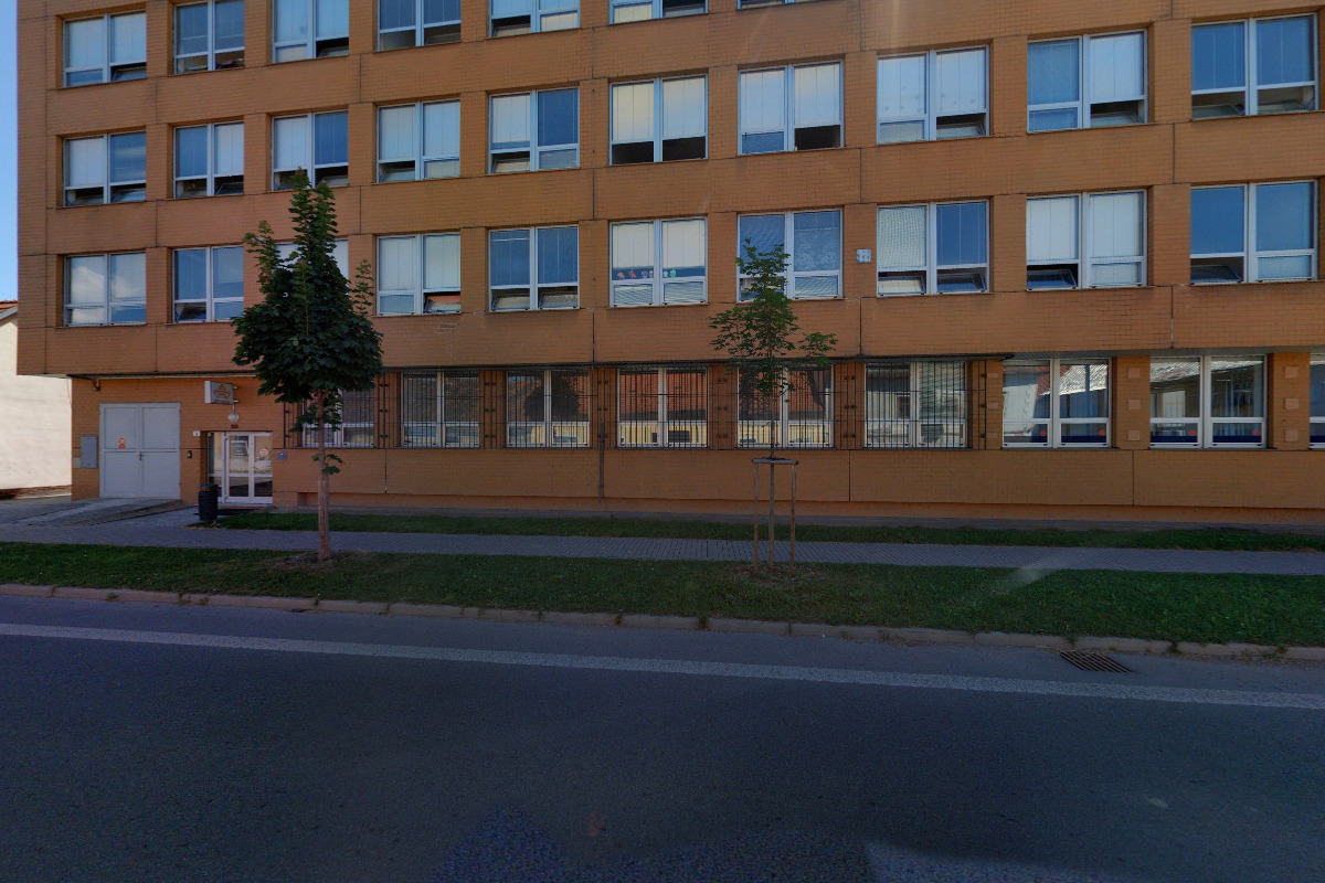 Jazykové kurzy - Akademie 18+