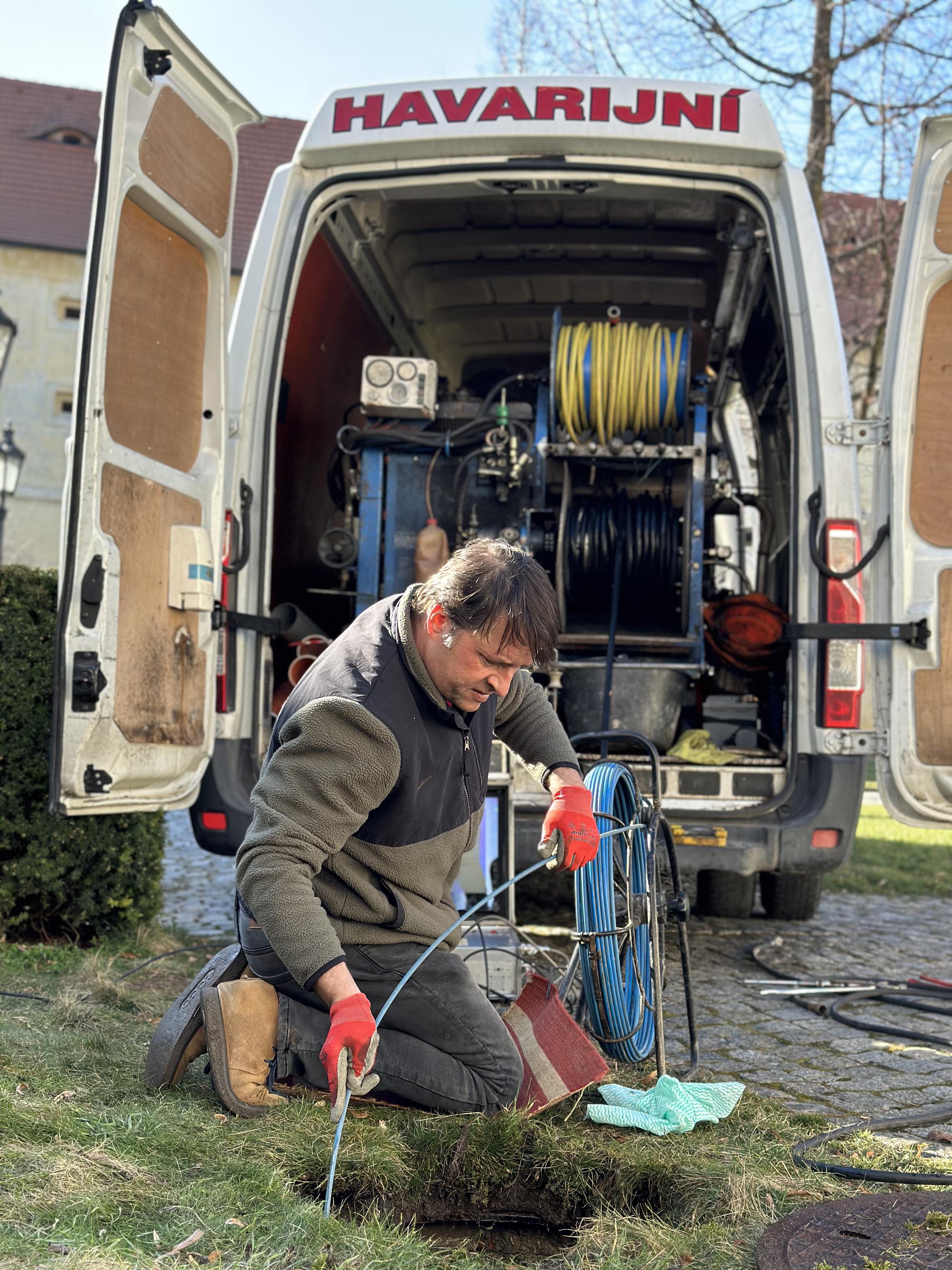 Instalatér Čistič Viktor  - Levné čištění odpadu a kanalizace foto 2