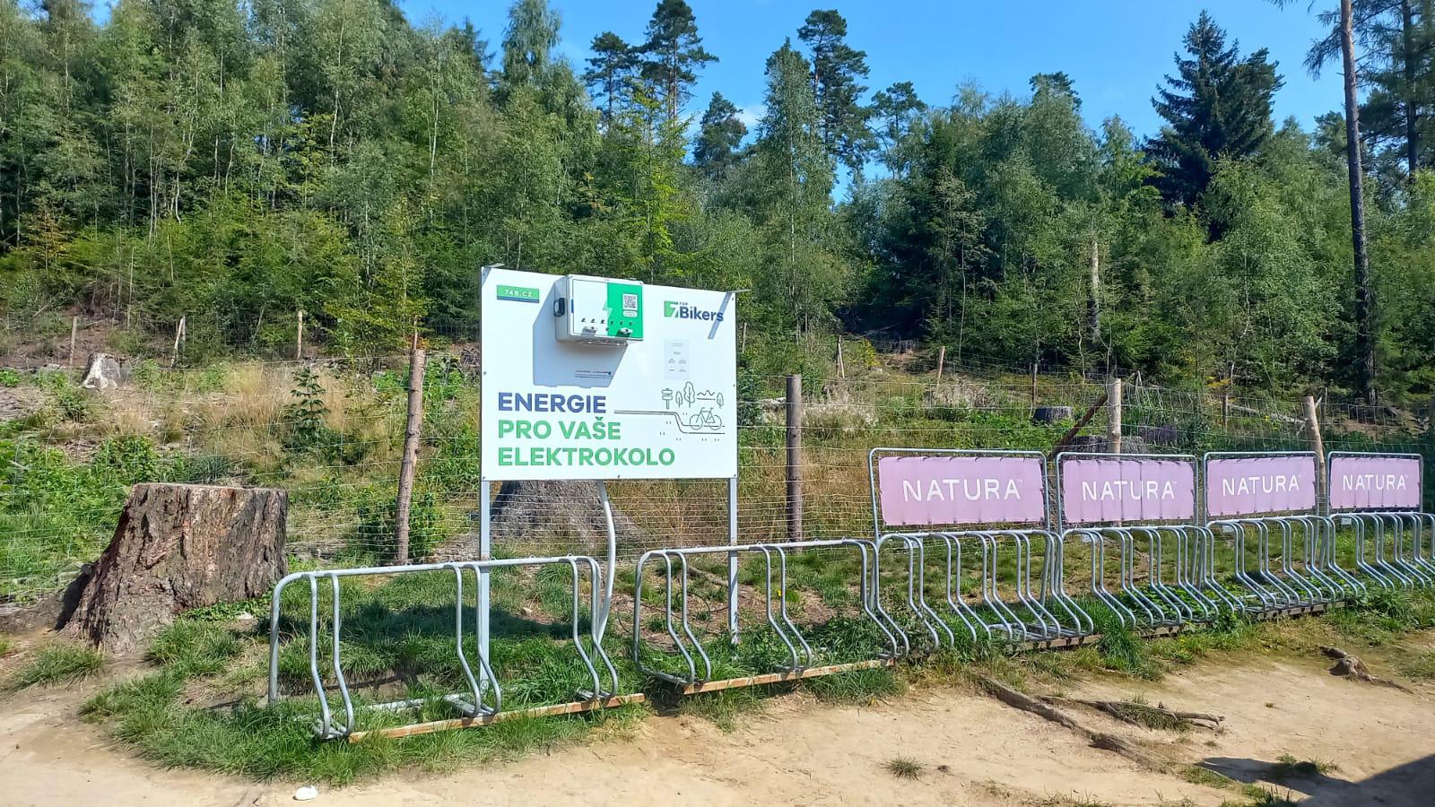 Nabíjecí stanice Chatová osada a kemp Ostaš