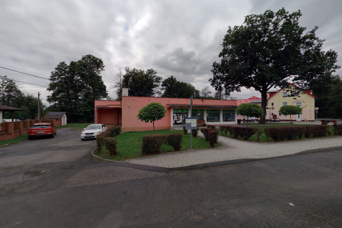 Potraviny, Ovoce, Zelenina vedle restaurace foto 4