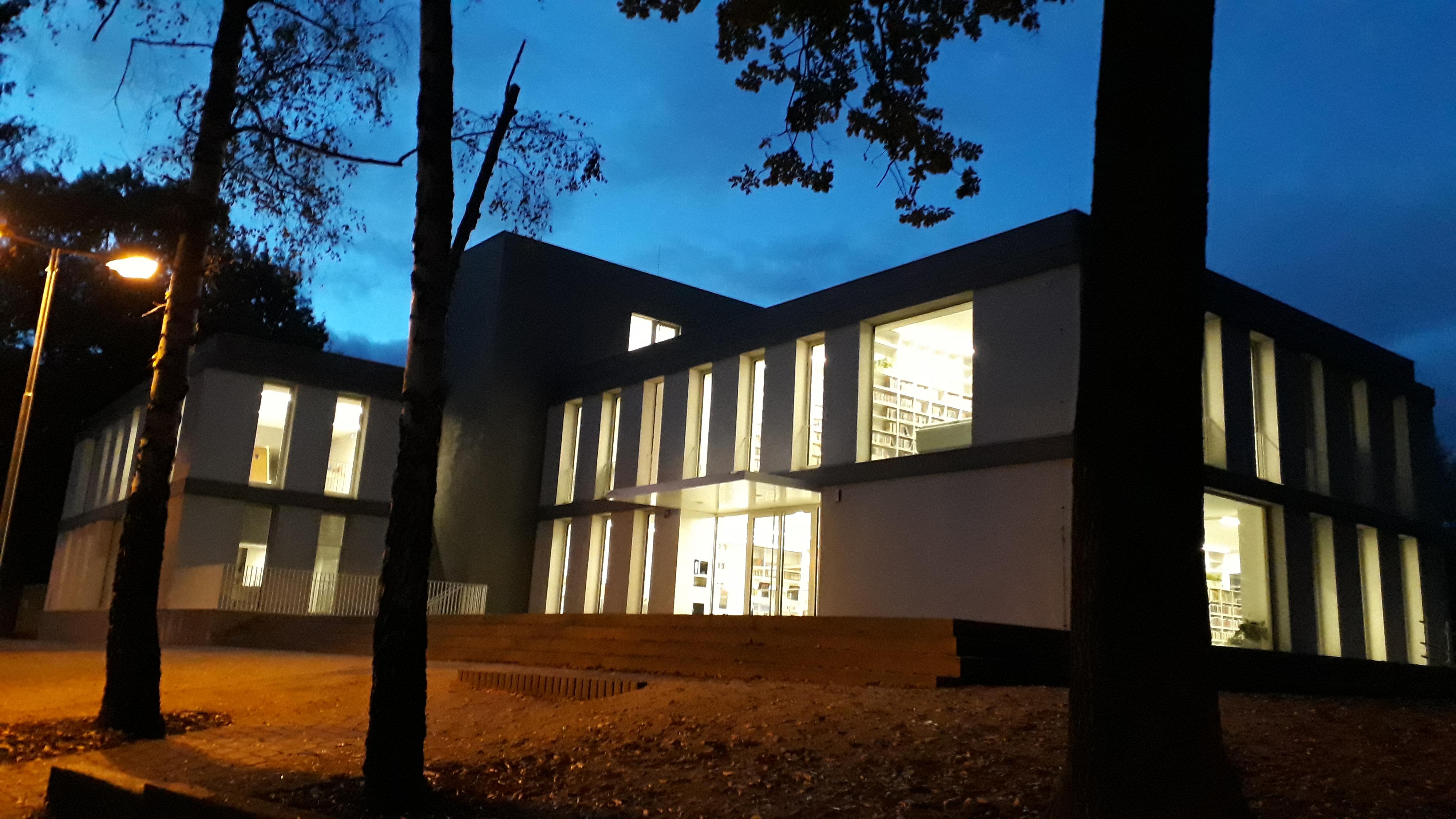 Městská knihovna Chodov foto 3