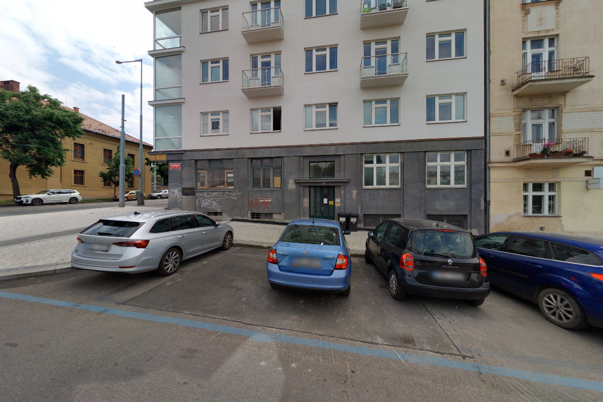 ICONIC INSTITUTE, s.r.o.