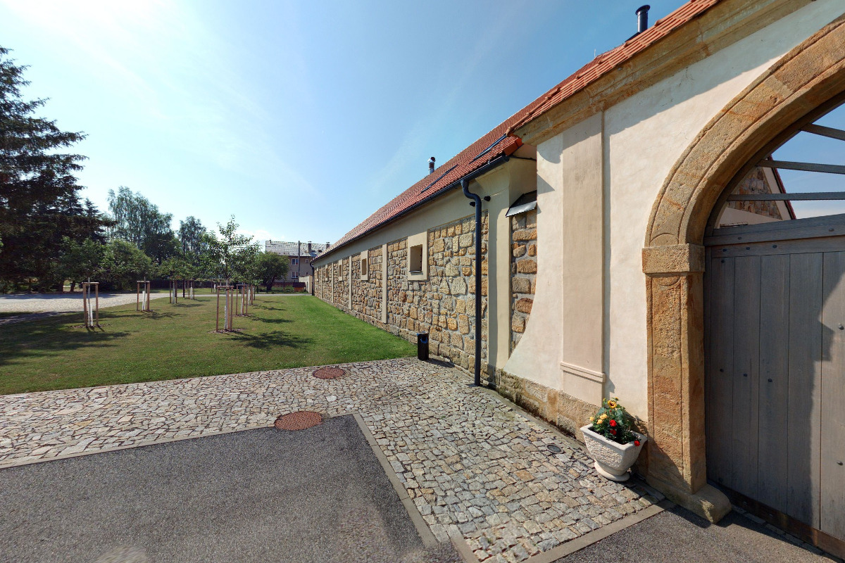 Ubytování TVRZ KRASSA foto 2