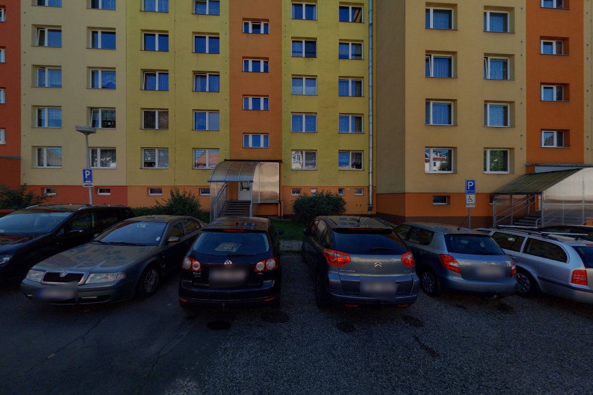 Bytové Družstvo - panelový dům 1049, družstvo