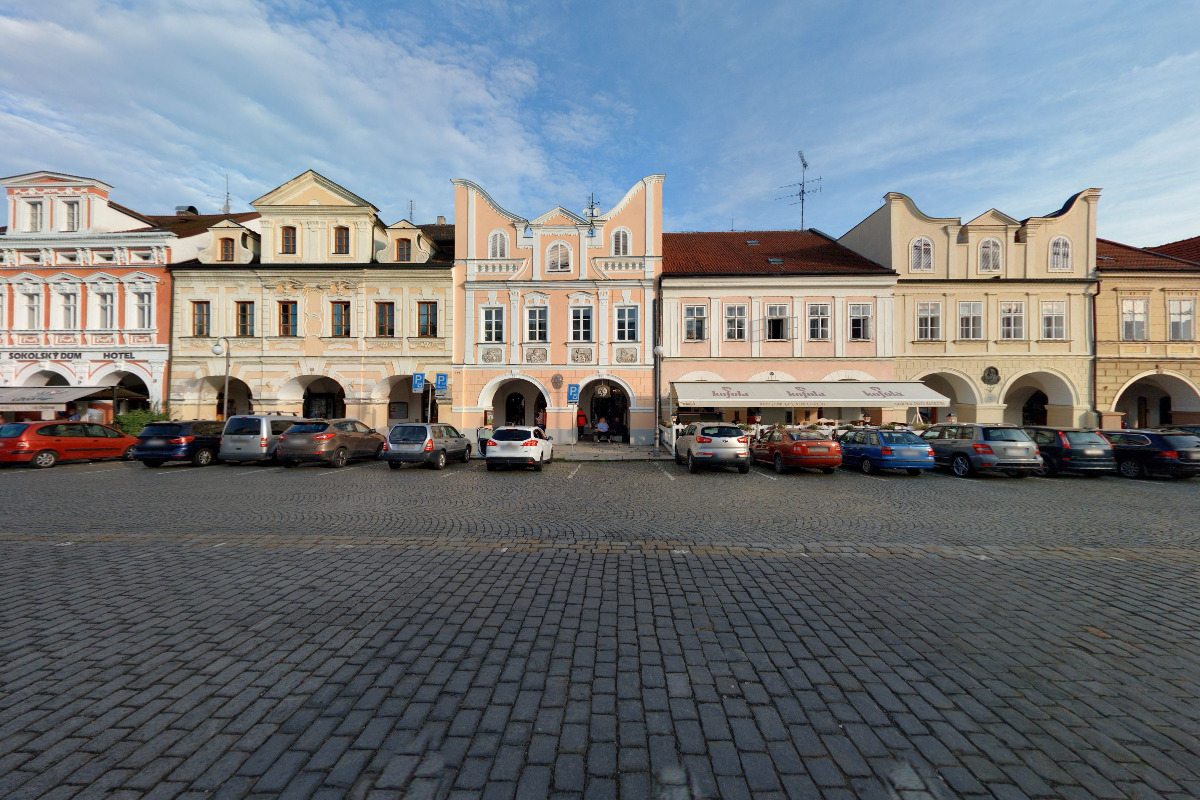 LÉKÁRNA U ZLATÉHO JELENA foto 5