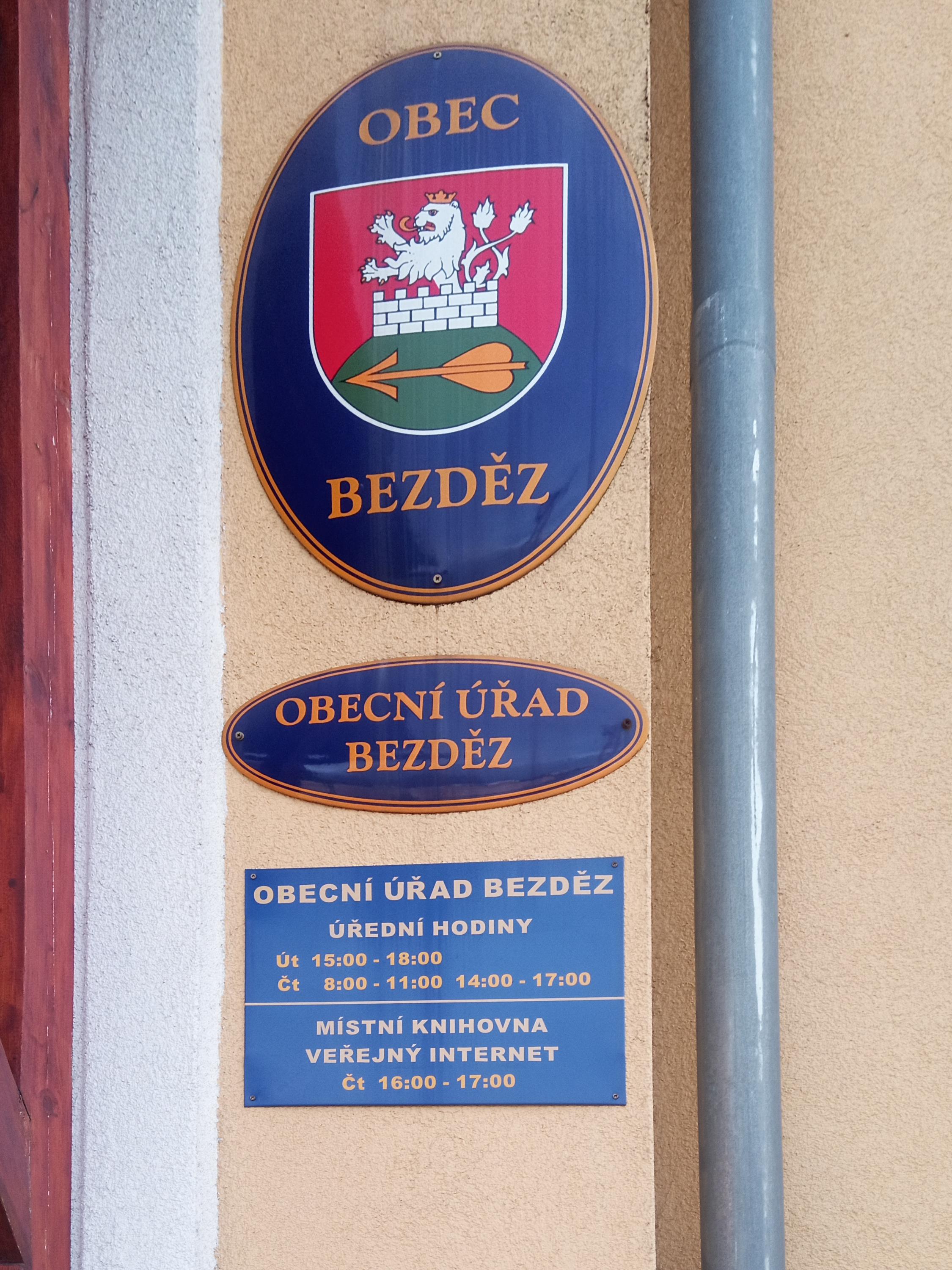 Bezděz - obecní úřad foto 3