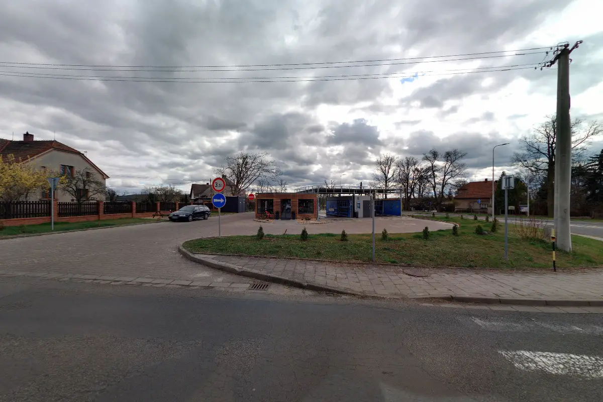 Lukáš Hrbek - Auto služby