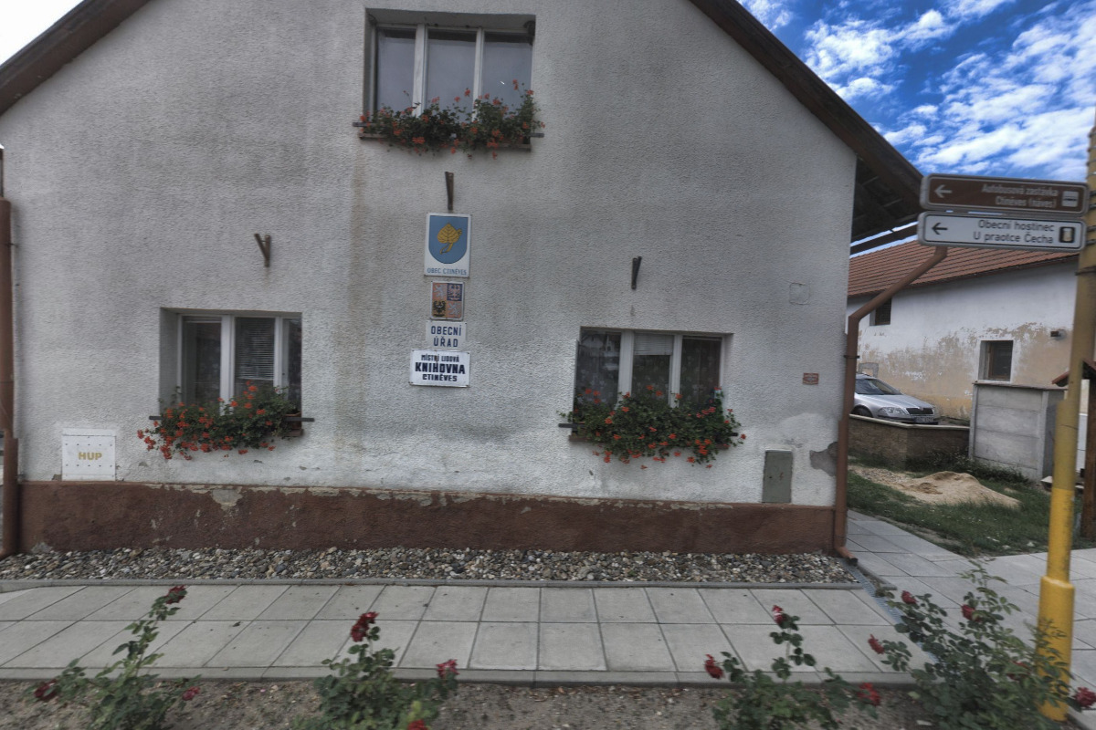 Místní knihovna Ctiněves