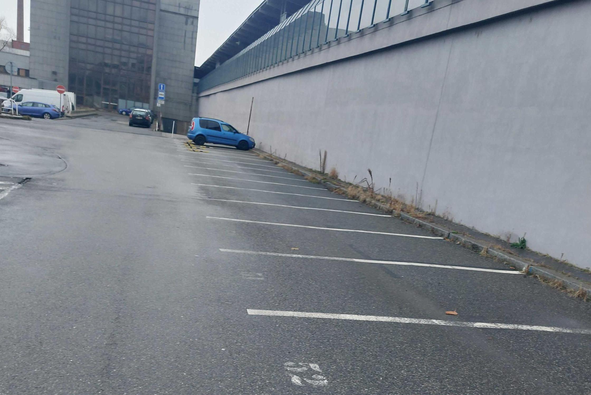 MR. PARKIT - Parking Parkoviště ČSAD Bondyho