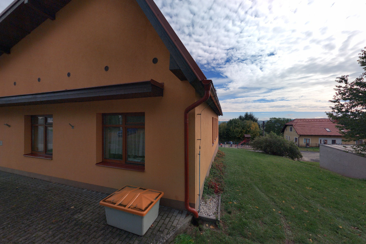 Dlažov - obecní úřad foto 1