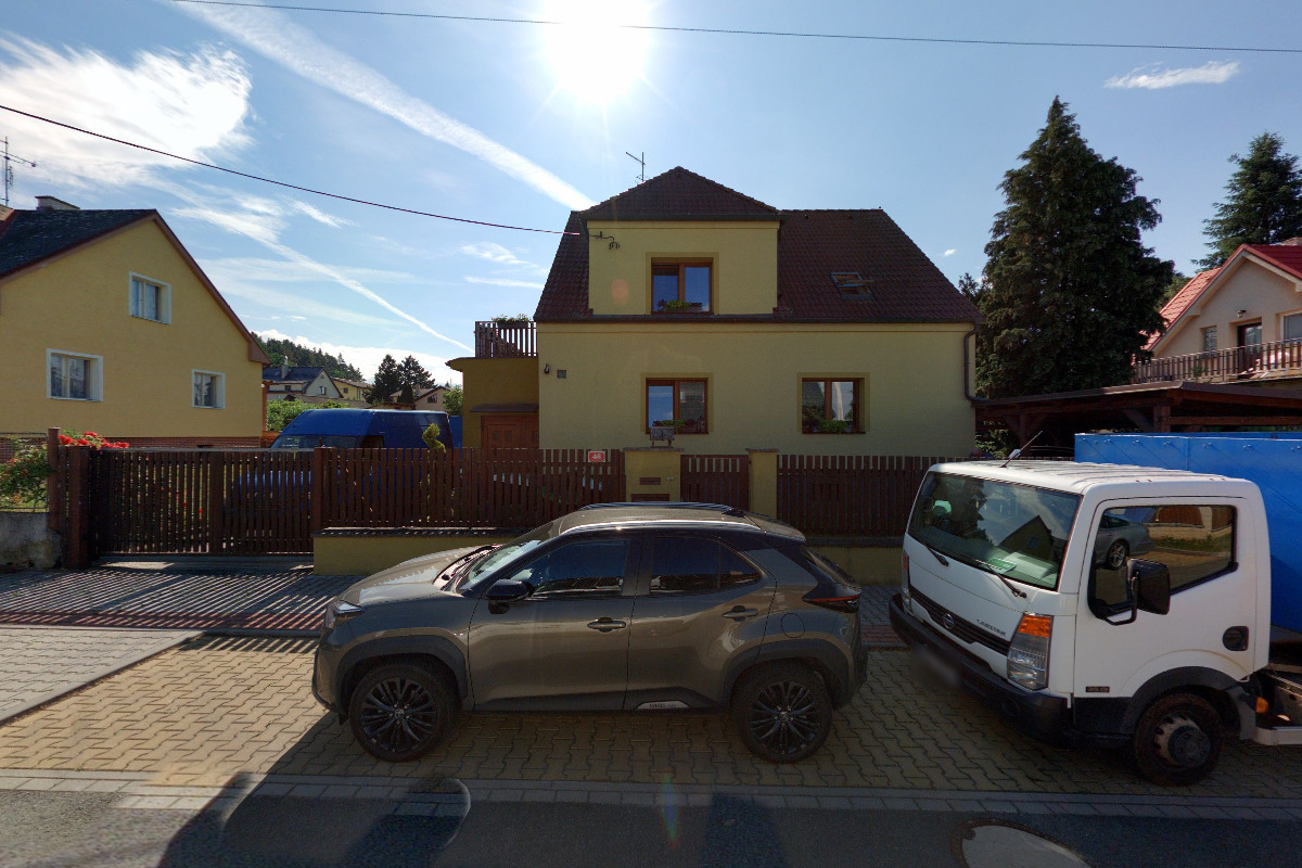 Ing. Milan Bouzek - návrhy a realizace zahrad