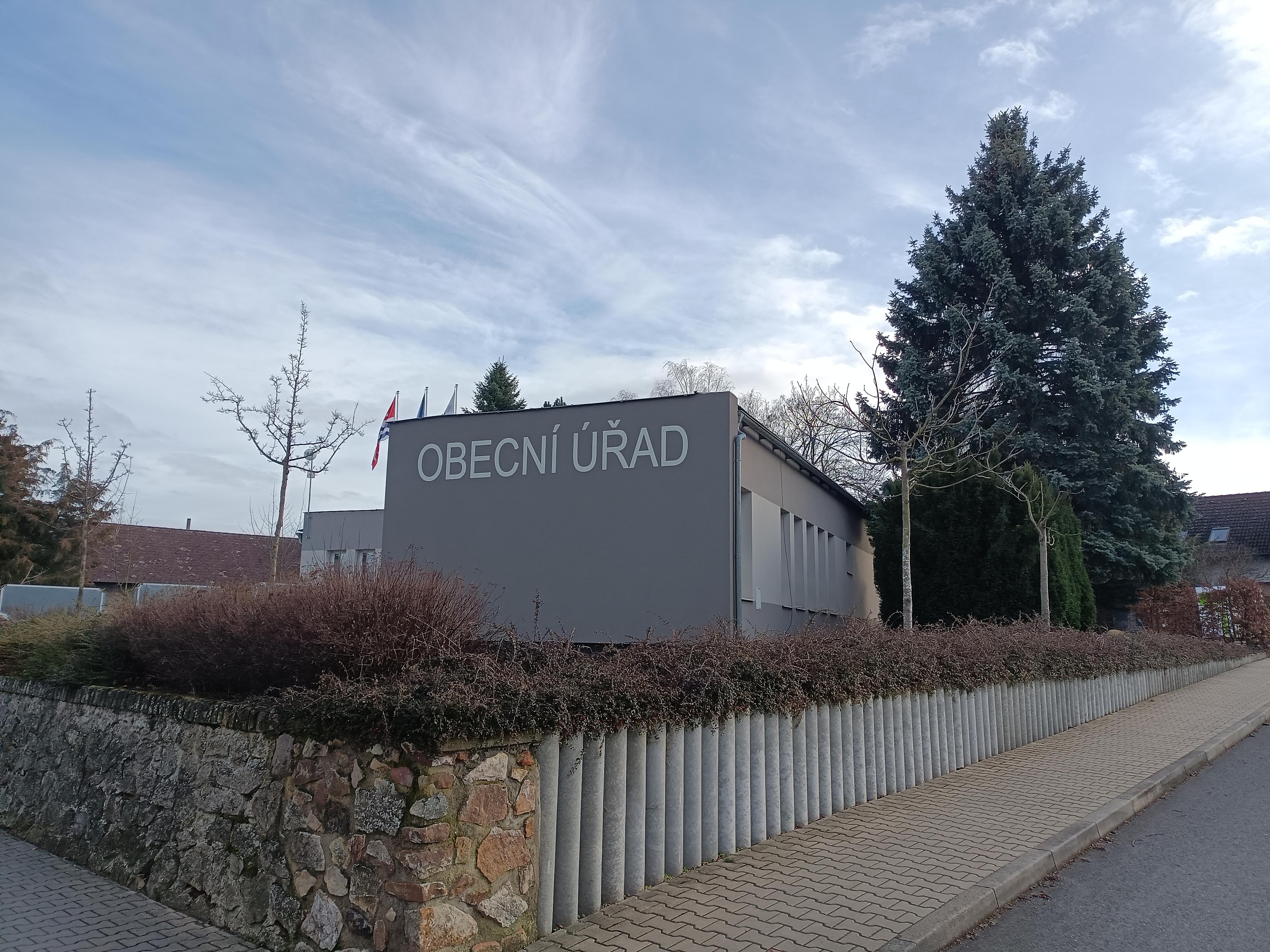 Ptice - obecní úřad foto 3