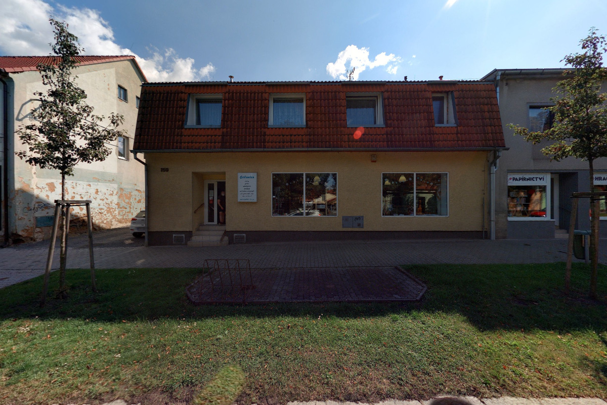 Nákladní silniční doprava u společenského a kulturního centra foto 5