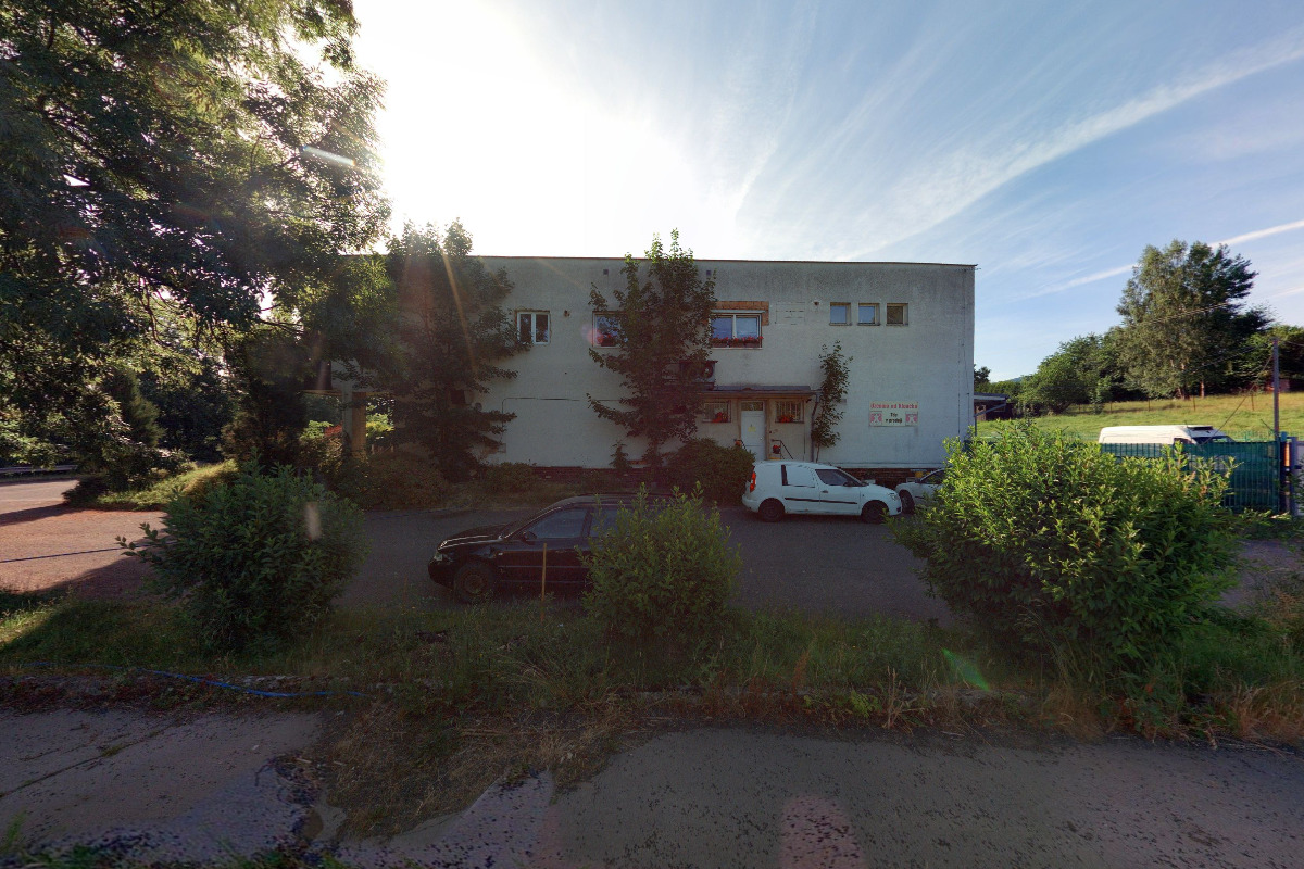 KAREL KLOUČEK ŘEZNICTVÍ A UZENÁŘSTVÍ s.r.o. foto 3