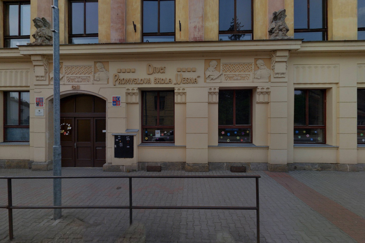 Základní škola, Husova 11, Hořice foto 3