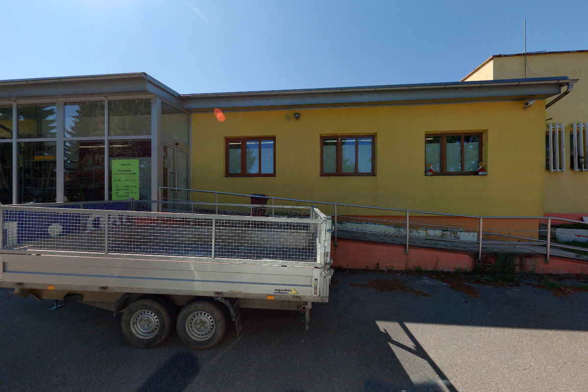 Obchodní centrum A-Z Family