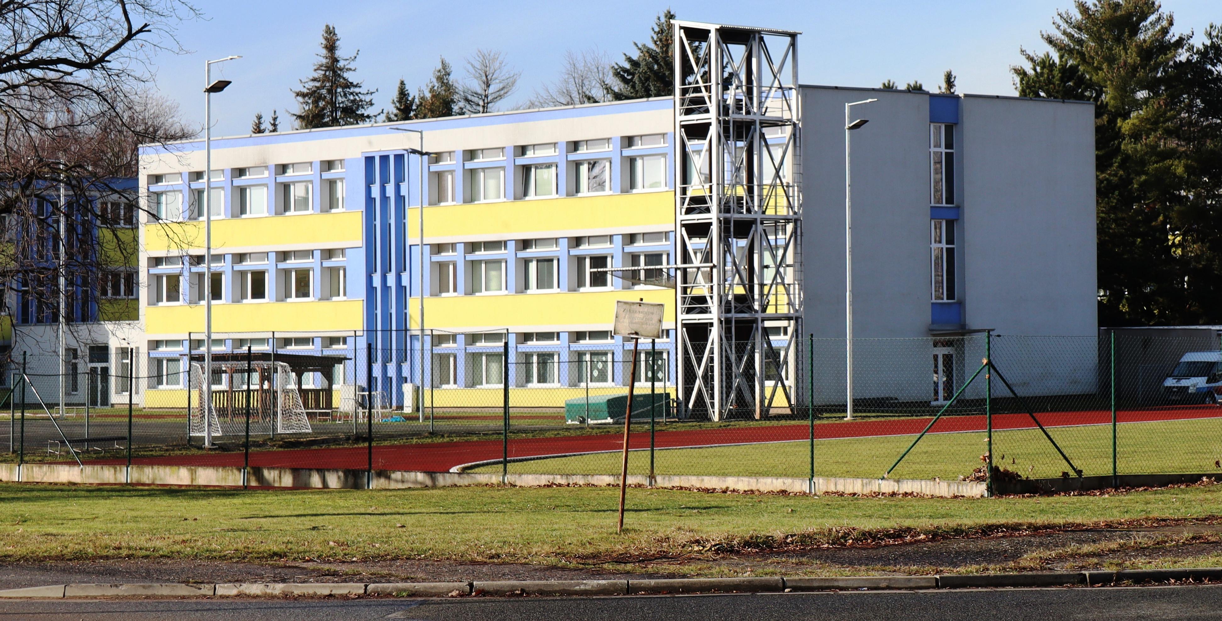 Střední průmyslová škola chemická Pardubice foto 5