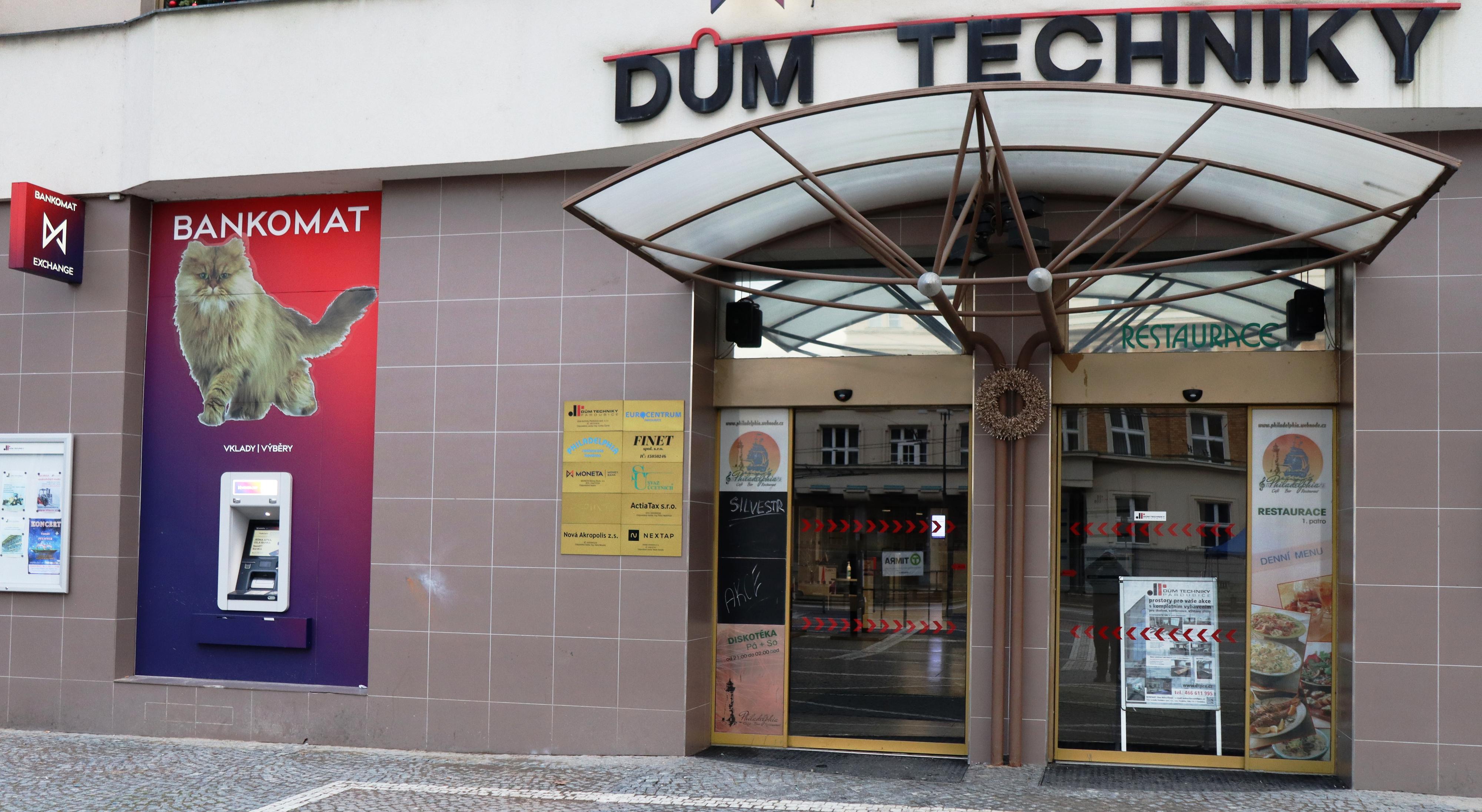 MONETA Money Bank foto 2